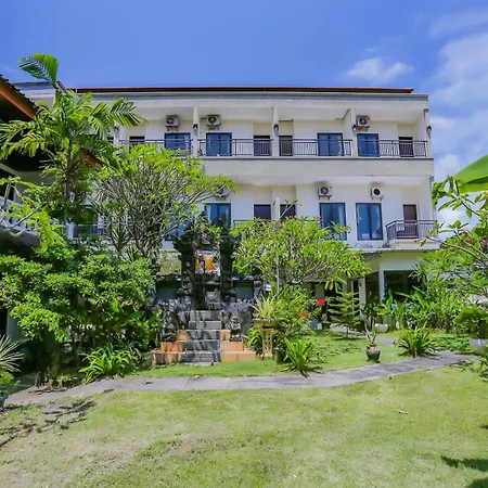 Oyo 4012 Ari Beach Inn